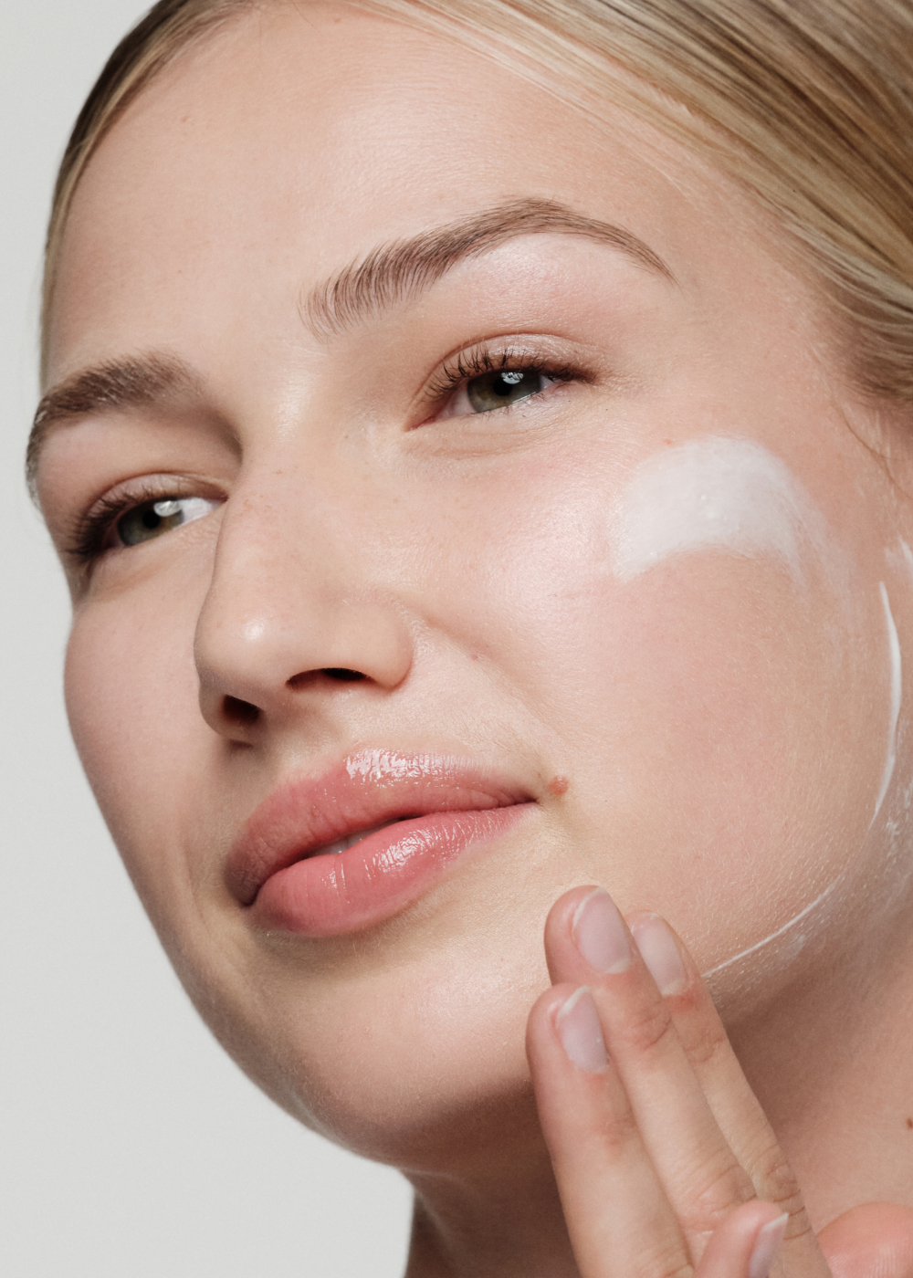 Pasul 3: Rosederm cremă