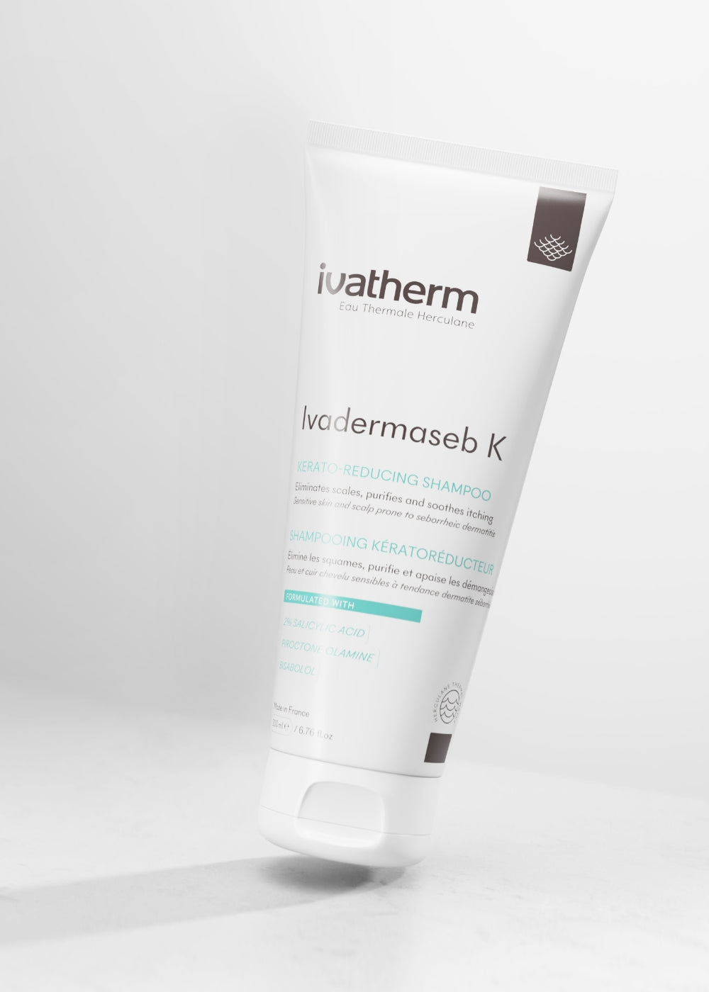 Pasul 1: Ivadermaseb K Șampon Keratoreductor 